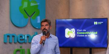 Telecom despliega su red de fibra óptica en Mendoza.