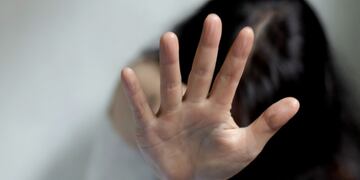 Imputaron al médico que ofreció dinero o sexo a una menor cambio de practicarle un aborto