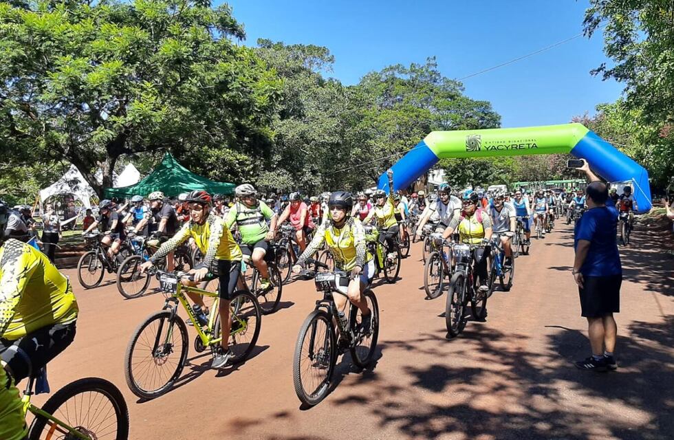 Comenzó el XII Encuentro de Cicloturismo en Posadas