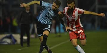 Pablo Vegetti y Ezequiel Parnisari, uno de los duelos que puede repetirse en el Instituto-Belgrano que se jugará en el Mario Alberto Kempes.