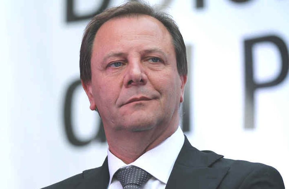 El jefe de bloque de La Libertad Avanza admitió que la restitución del Impuesto a las Ganancias “está verde”