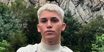 Juan Otero, el hijo de Florencia Peña, está de novio: así presentó a su pareja con unas románticas fotos.