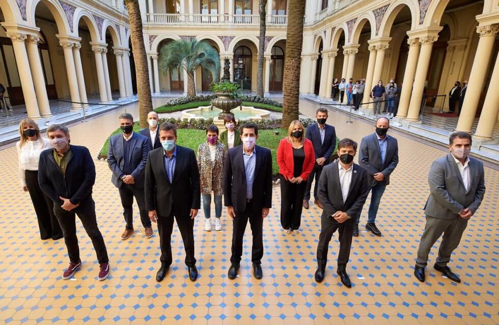 Máximo, Kicillof y Massa, el tridente de la campaña bonaerense