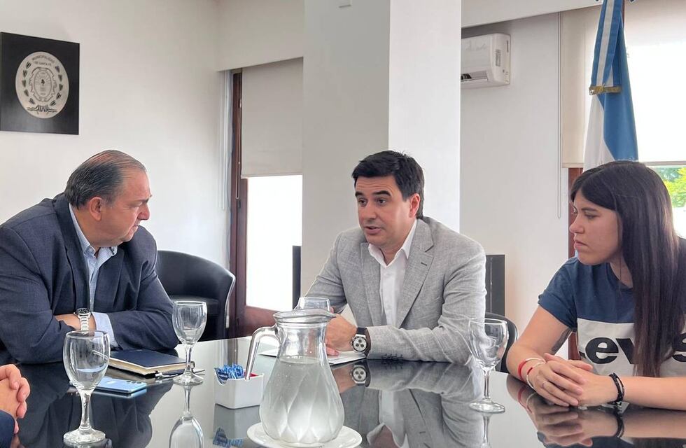 Ruido en el PJ de Santa Fe: Eduardo Toniolli renunció tras el congreso peronista