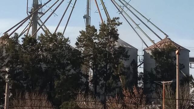 Explosión en una aceitera de la ciudad.