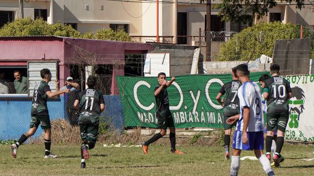 Futbol Cultural Arroyito vs. Sarmiento Santiago Temple