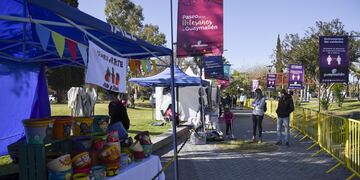Este sábado y domingo desde las 14 y cumpliendo con todos los protocolos sanitarios funcionará una nueva edición de la Feria de artesanos en Dorrego. Gentileza MG