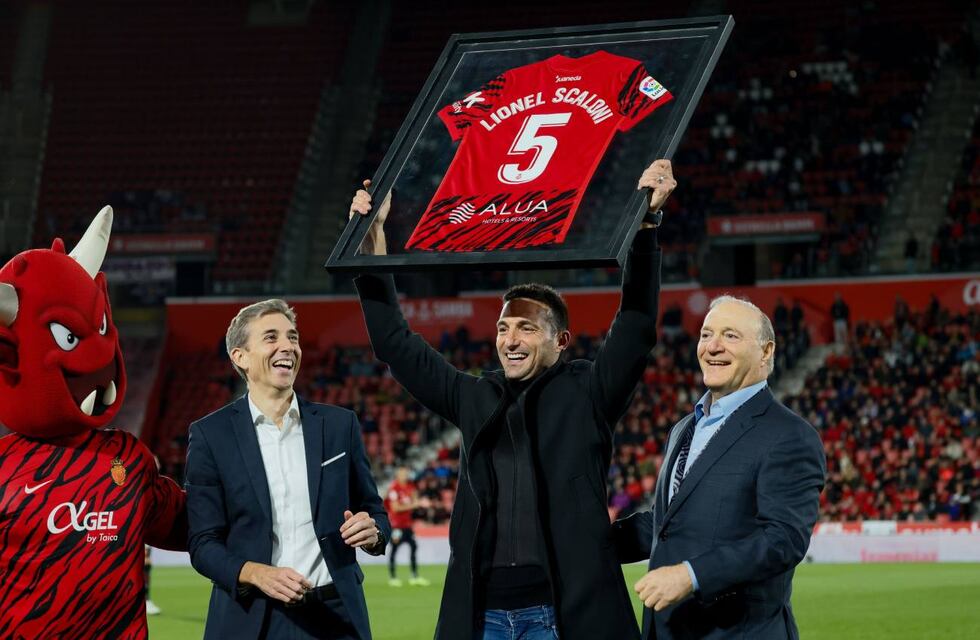 Lionel Scaloni fue homenajeado en Mallorca tras salir campeón del Mundial de Qatar
