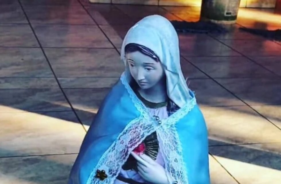 Insólito: robó una virgen de una Iglesia, intentó venderla y fue detenido
