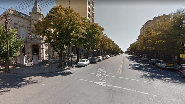 Buscan prohibir el estacionamiento en las esquinas de las avenidas