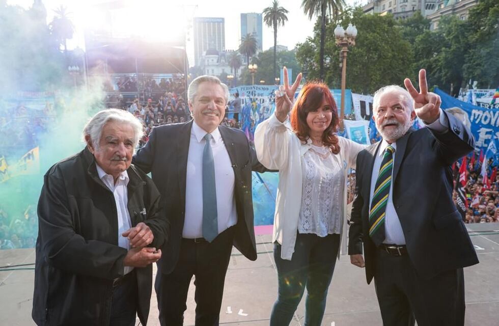 Alberto Fernández y Cristina Kirchner felicitaron a Lula por su triunfo en las elecciones