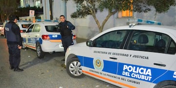 Un hombre atacó a su pareja, la Policía de Comodoro Rivadavia intervino pero la mujer se escapó antes de hacer la denuncia.