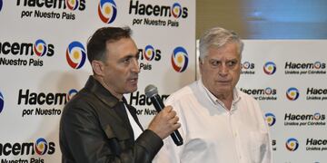 Elecciones. Expectativa en el búnker de Hacemos por Nuestro País. El diputado Carlos Gutiérrez y el ministro Julián López dieron detalles de la elección (La Voz).