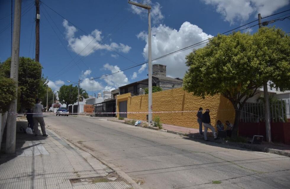 Mataron a un hombre e hirieron a otros dos en barrio Parque San Vicente