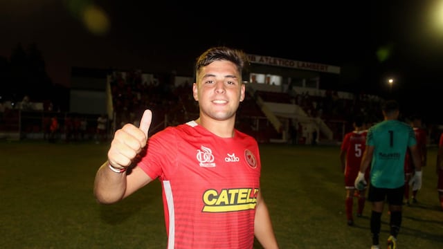 Pedro Sabino, goleador de Lambert de Monte Maíz, campeón invicto del Torneo Provincial 2023. (Prensa Lambert Monte Maíz).