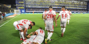 Instituto, un delirio en la Bombonera por el 3 a 1 (Federico López Claro / La Voz).