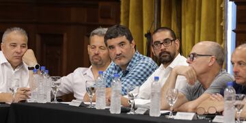 Rodrigo Aristimuño estuvo presente en una nueva reunión de intendentes,