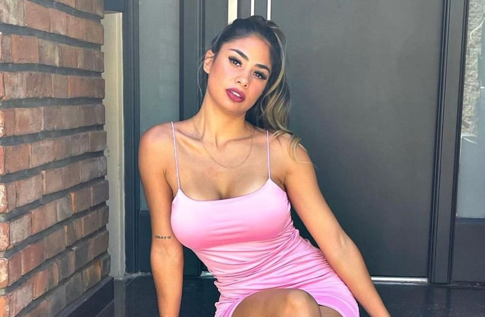 Daniela de Gran Hermano brilló en Instagram con un look de cuero lila