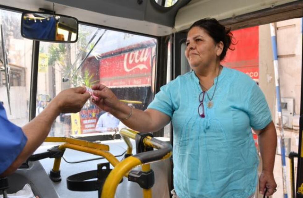 Continúa la entrega del boleto gratuito para los jubilados