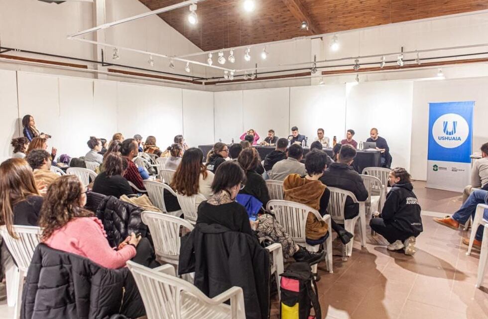 Ushuaia participó del encuentro “Pensar las Juventudes Desde el Sur (del Sur)”