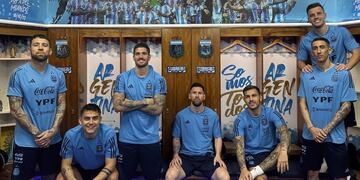 ¿Fue o no fue? El detalle clave que pone en duda la fiesta de la Selección Argentina y sus infidelidades.