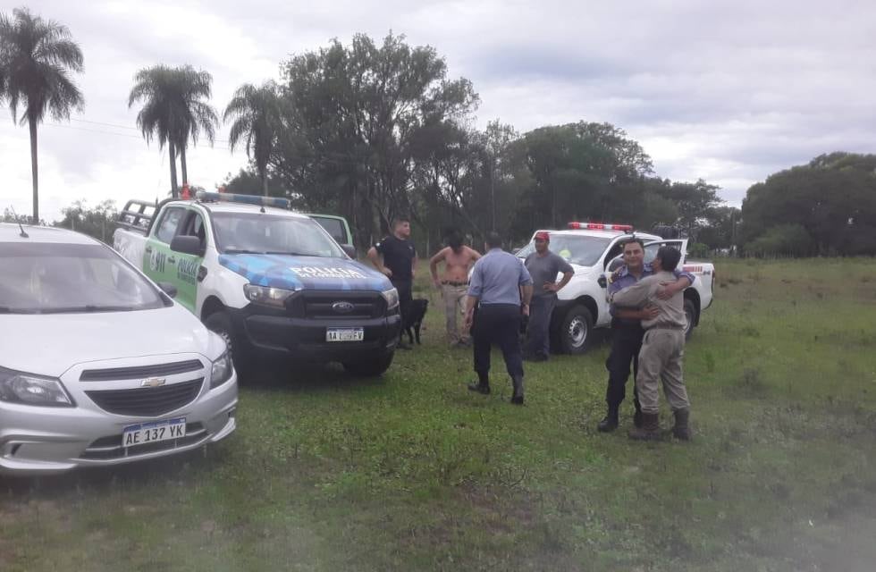 Un nene de 3 años cayó a una laguna en Corrientes, su perro lo rescató y los vecinos aseguraron que lo raptó “El Pombero”