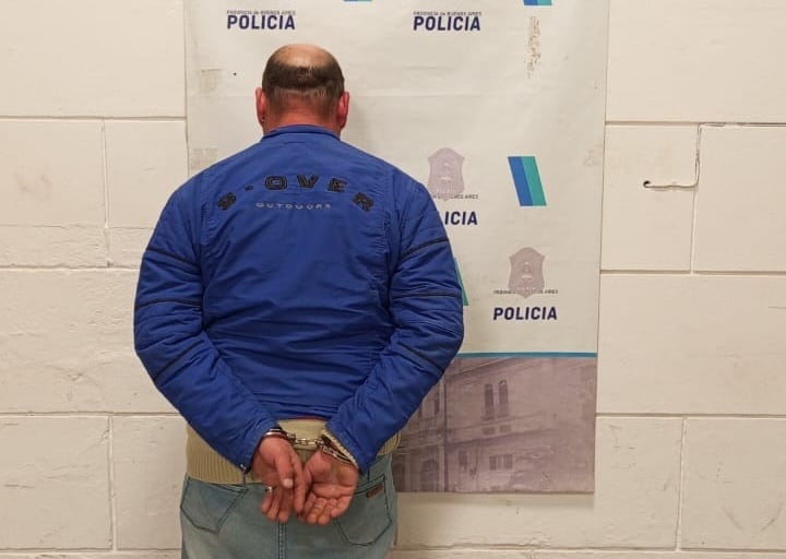 Aprehendido por violar una medida cautelar de no acercamiento