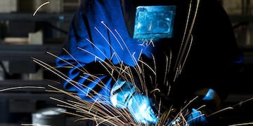 El sector metalúrgico es uno de los más golpeados por la apertura de importaciones