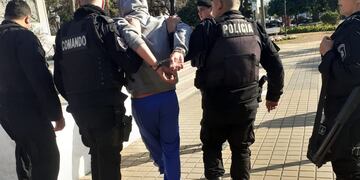 Robó perfumes en un supermercado y lo detuvieron