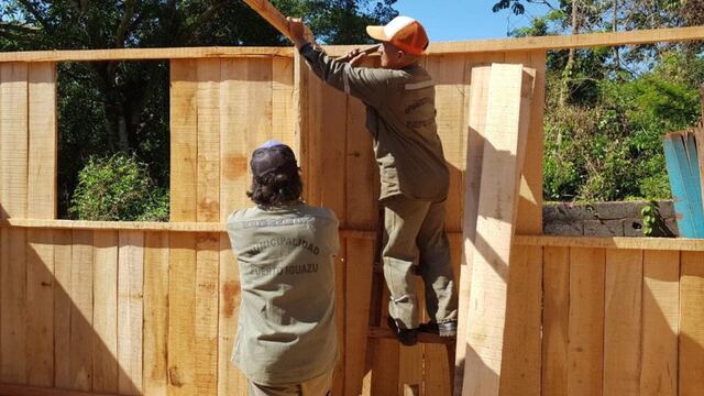 Puerto Iguazú: asistieron a un vecino damnificado por incendio.