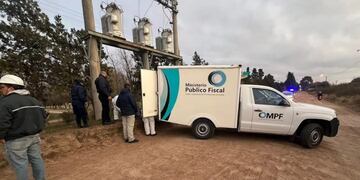 Un hombre murió tras recibir una descarga eléctrica.