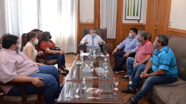 Jaldo se reunió con productores tabacaleros.
