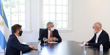 Alberto Fernández reunido con Larreta y Kicillof. (Foto: Presidencia/Archivo)