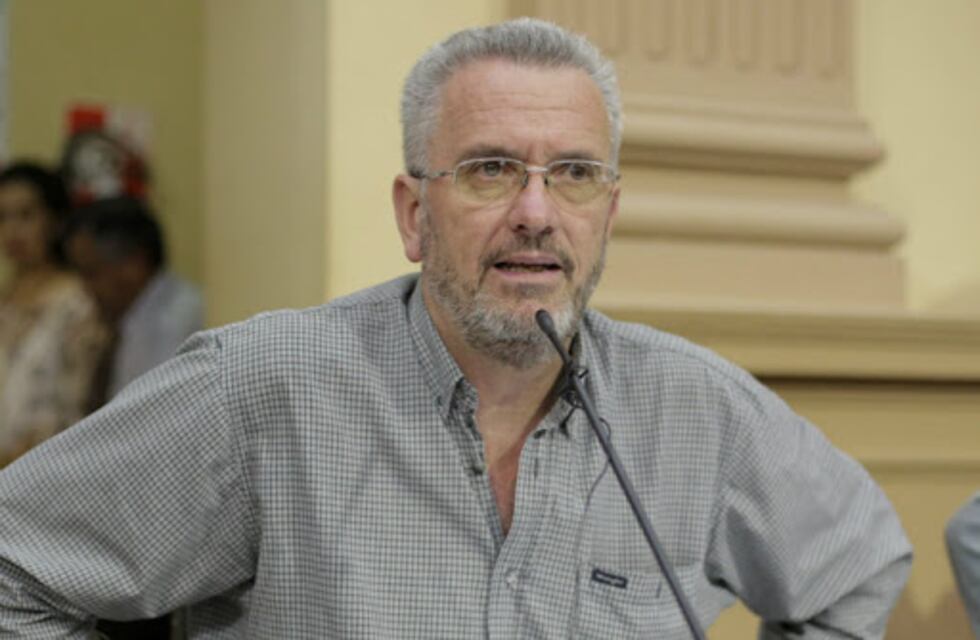 Del Plá sobre la compra de vacunas: “La tropa de Sáenz parece lobbysta de los laboratorios”