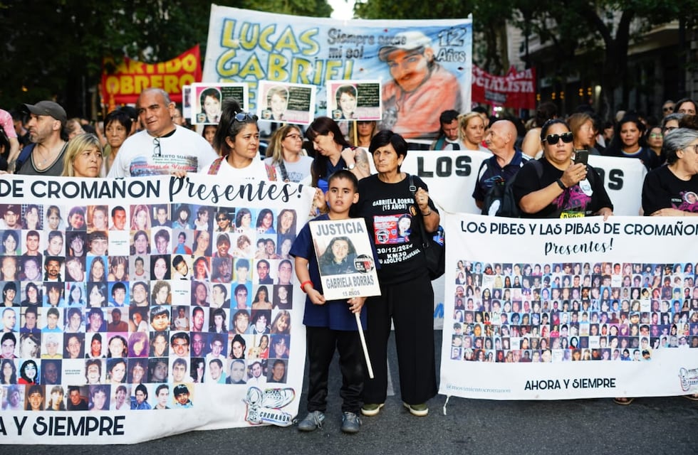 “Pato” Fontanet tocó en el homenaje a las víctimas de Cromañón: “Nosotros no negociamos la sangre”