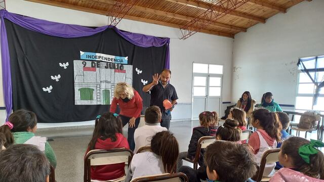 Integrantes del Centro de Atención Primaria brindaron una charla en el Barrio Ruta 3 Sur