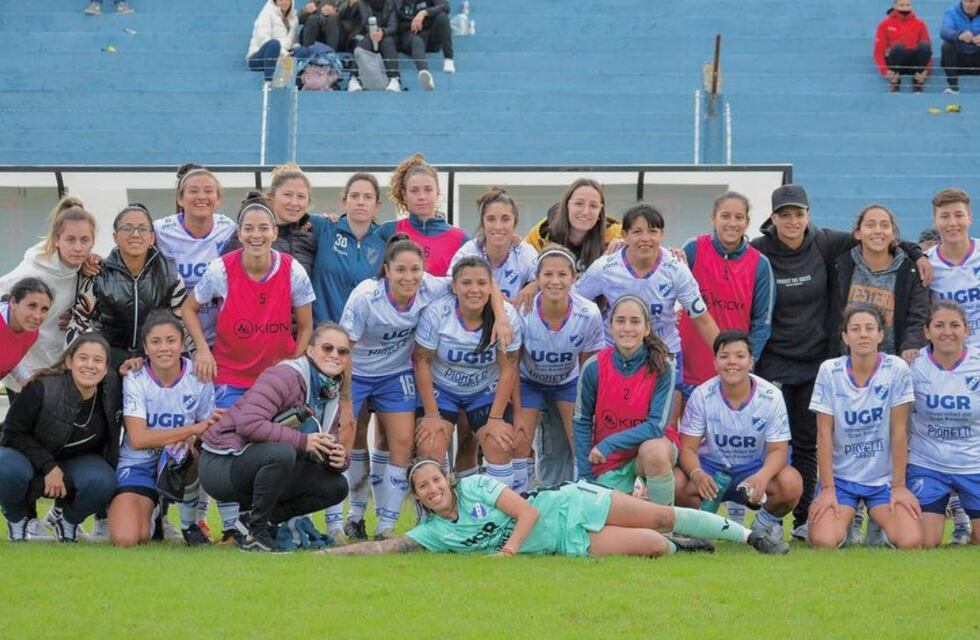 Escándalo en el fútbol femenino: renunció el plantel completo de Argentino de Rosario