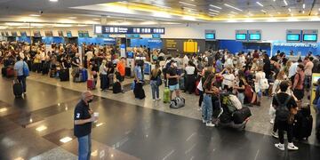 En Aeroparque, este miércoles, se produjo una amenaza de bomba y debió ser evacuado. Foto: Gentileza