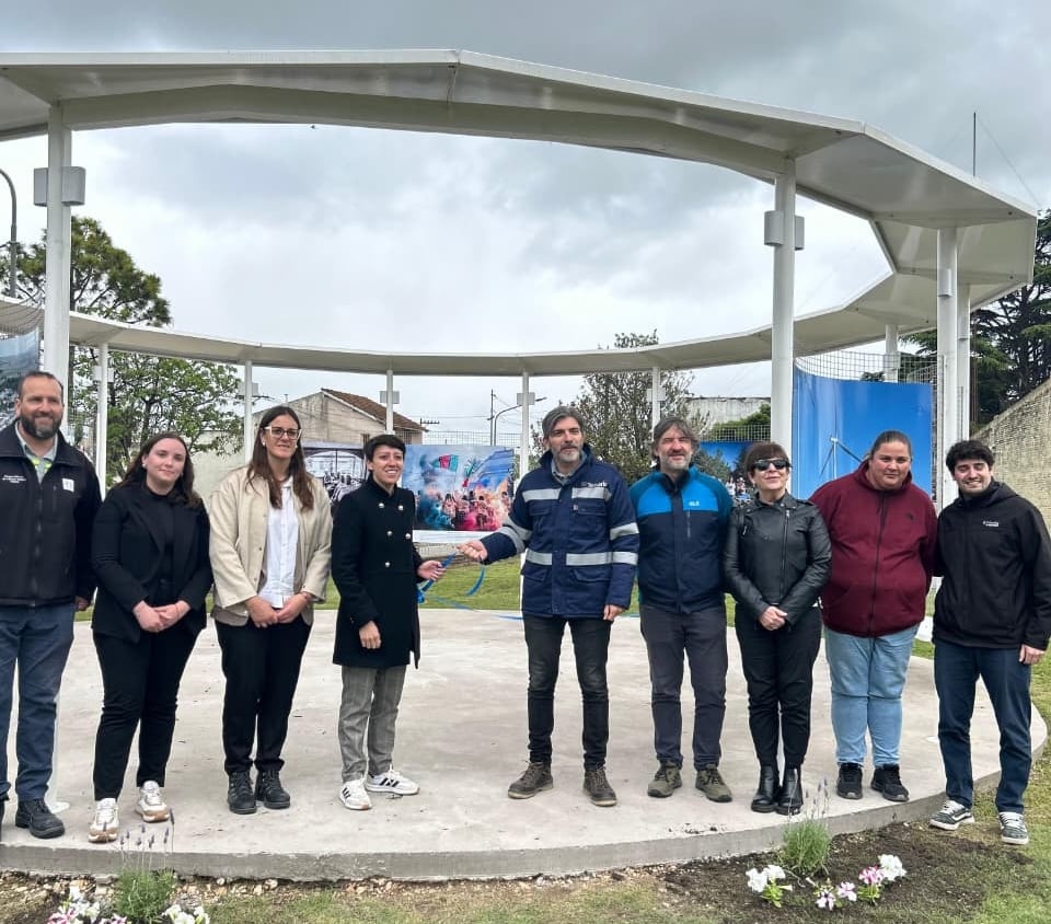 Gonzales Chaves: se inauguró la nueva Pérgola y muestra fotográfica en el Museo Histórico