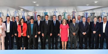 Camino al balotaje: Manzur y Jaldo participaron de la reunión de gobernadores con Massa