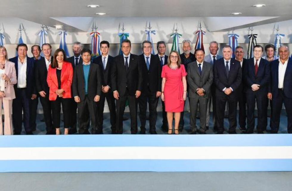 Camino al balotaje: Manzur y Jaldo participaron de la reunión de gobernadores con Massa