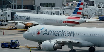 Aviones de American Airlines en el Aeropuerto Internacional Logan de Boston el 21 de julio del 2021. . (AP foto/Steven Senne)