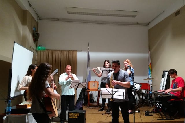 El CePEAC ofrece estudiar música de forma gratuita en Punta Alta.