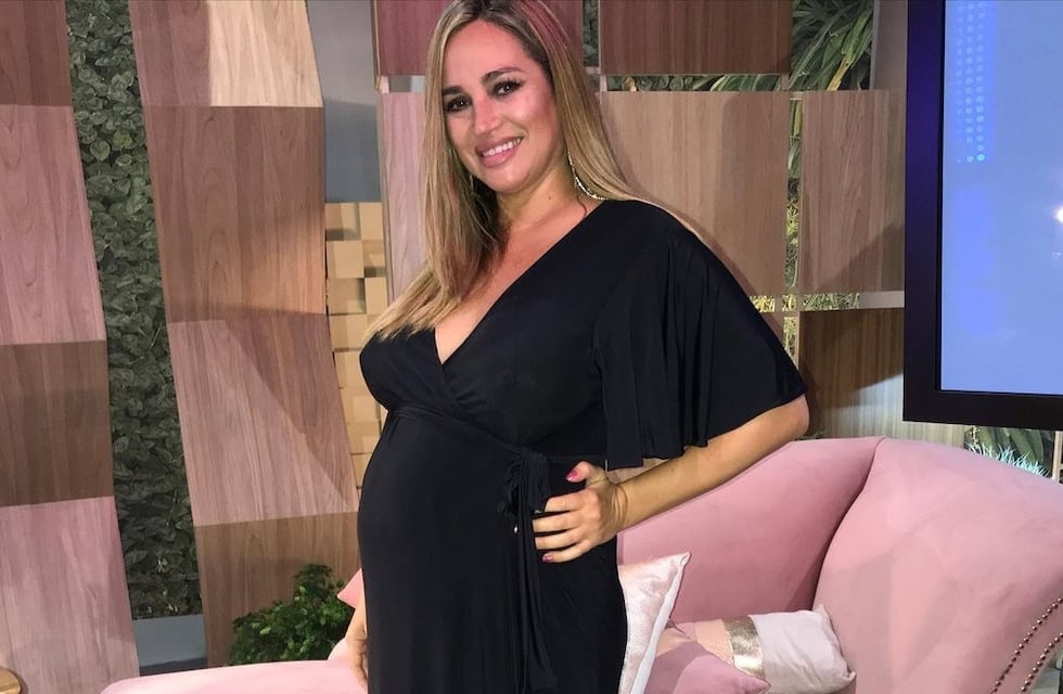 Belén Francese, con amor propio y amor a su bebé, muestra su pancita de 27 semanas