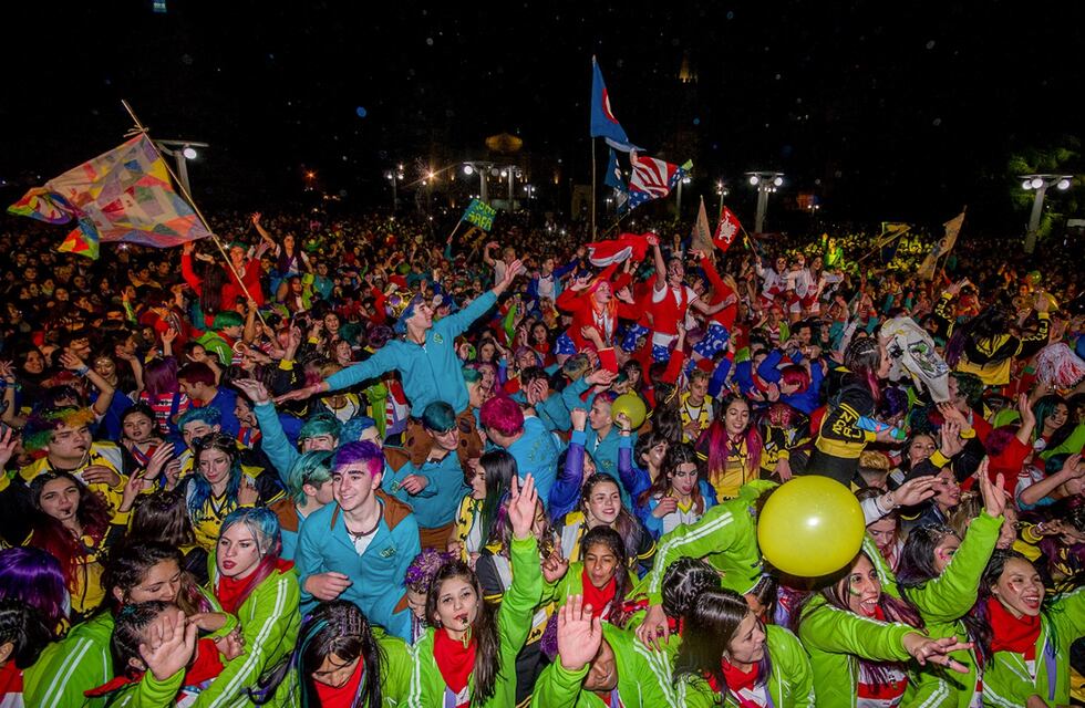 Presentación de trajes: así serán los protocolos para la promo