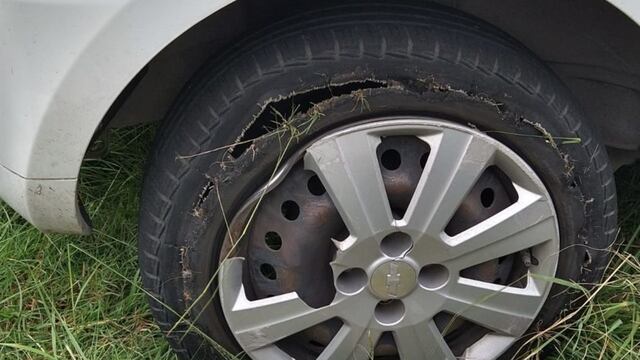El bache hizo estallar una cubierta en la Ruta 35, entre Huinca Renancó y Del Campillo.