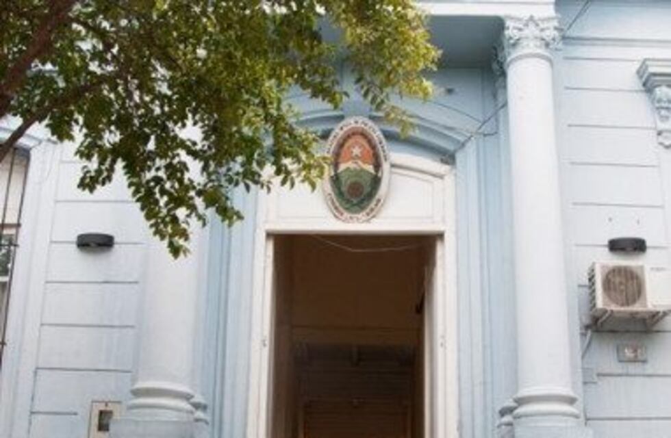 Chajarí: una joven denunció que un hombre la ató y le sacó fotos en la cama