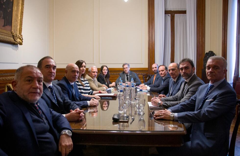 Francos confía en dictaminar la “ley Bases” en el Senado pero las negociaciones siguen trabadas