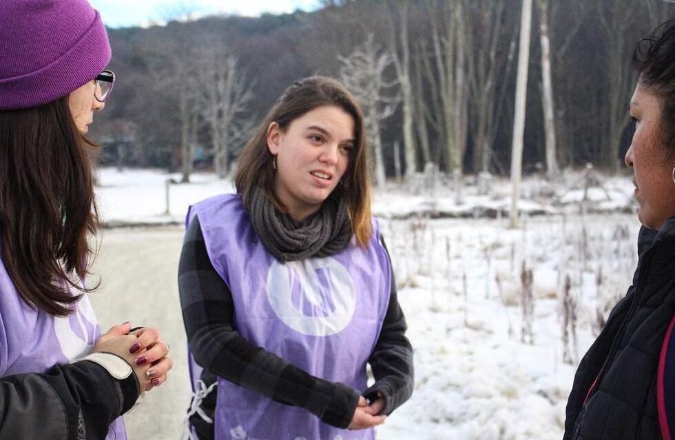 La Secretaría de la Mujer de Ushuaia recorrió el Barrio “Valles de Andorra”