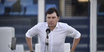 ¿Se queda o se va? Entre lunes y martes, la definición por el Cacique Medina en Talleres (Facundo Luque).